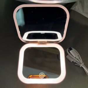 Lighted Compact Makeup Mirror - Pink LED